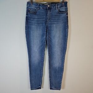 Garage 32x28 Light Blue Skinny Jeans